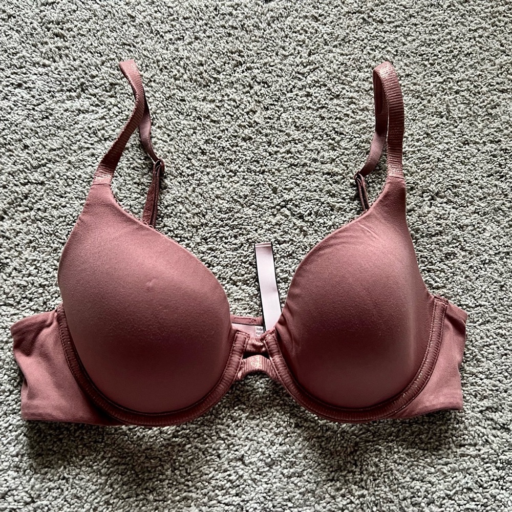 Victoria's Secret Body by Victoria Women's 34B Lined Perfect Coverage Bra Mauve